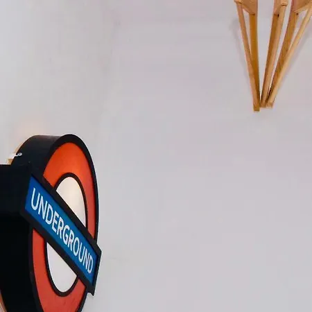 London * קרקוב