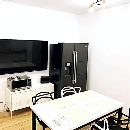 London Apartment